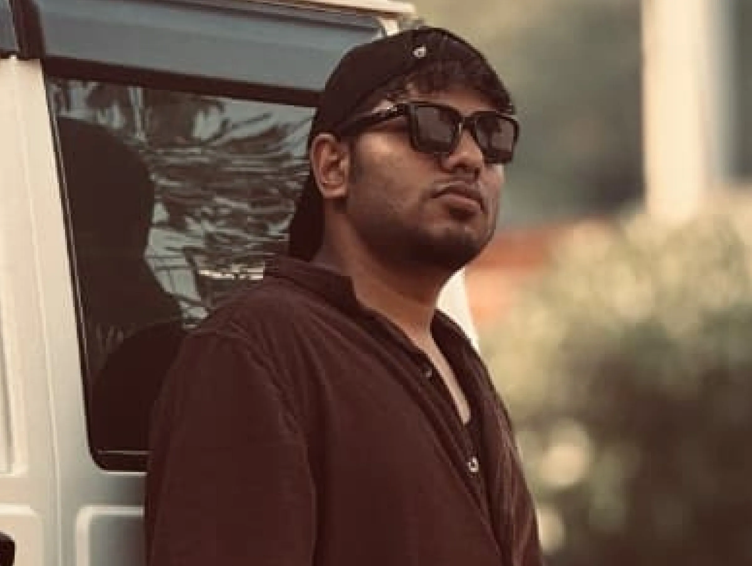 Pranesh - van